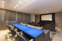 7th Avenue Oxford Residence