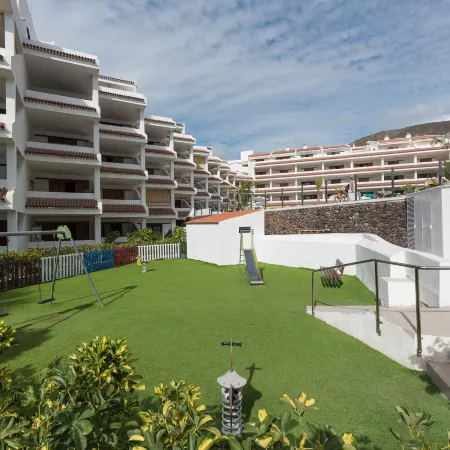 Paloma Beach Apartments