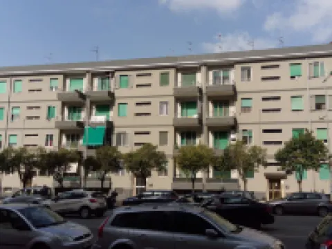 藝術家 2 民宿 薩萊諾住宿飯店