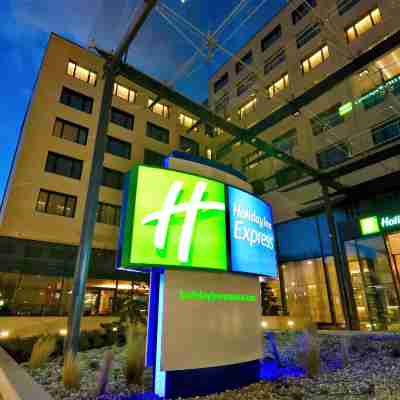 Holiday Inn Express Paris - CDG Airport Hotel Exterior
