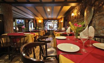 Posada Medieval El Manjon