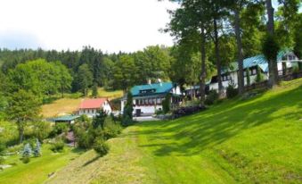 Hotel V Nebi