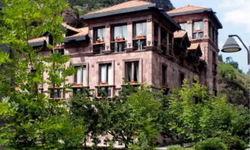 Tufenkian Avan Dzoraget Hotel