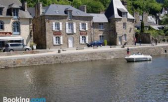 Au Fil de l'Eau - les Remparts