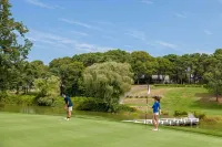 Blue Rock Resort فنادق في South Yarmouth
