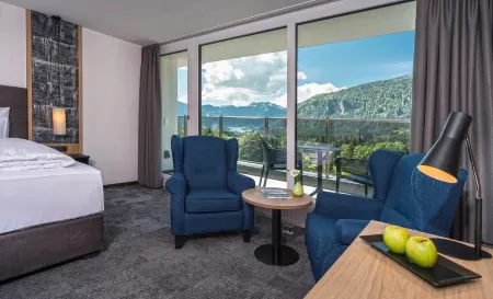 Arthurs Hotel am Achensee Отели в г. Крамзах