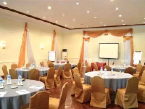 Inya Lake Hotel Hotels in Yangon