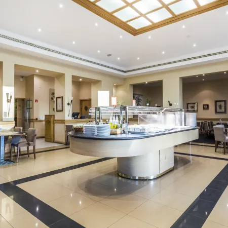 Riviera Hotel