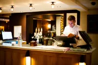 Crown and Garter Hotels in Kintbury