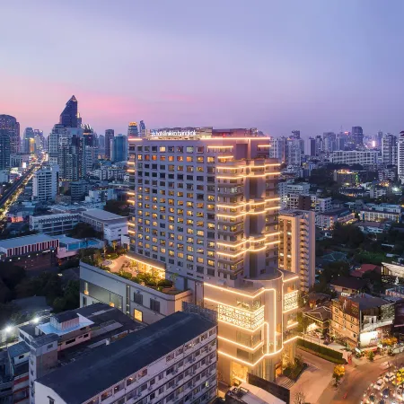 Hotel Nikko Bangkok Отели рядом с достопримечательностью «Станция надземного метро Thong Lo»