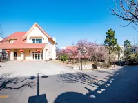 Longshan Hotel Hotels in She