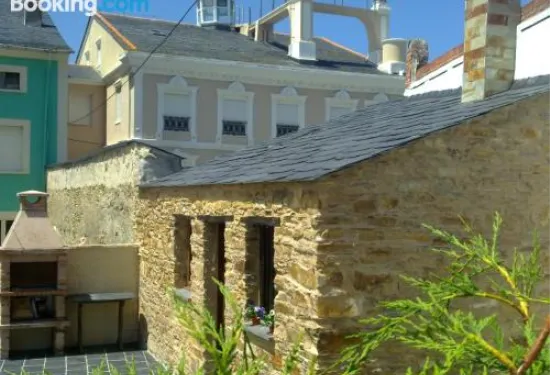 阿斯謝塔利亞斯假日公寓