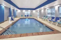 La Quinta Inn & Suites by Wyndham Springfield IL - Pool