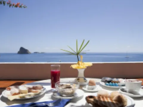 La Piazza Luxury Hotel & Spa Hotéis em Panarea