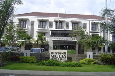 Bintang Mulia Hotel & Resto Hotel dekat Domut Jember