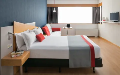 Ramada by Wyndham Madrid Tres Cantos فنادق في سان أوغستين ديل جواداليكس