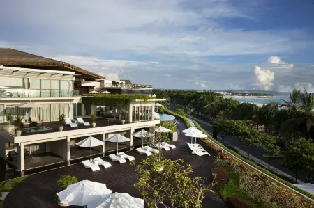 Sheraton Bali Kuta Resort Отели рядом с достопримечательностью «Karma Spa at Karma Jimbaran»