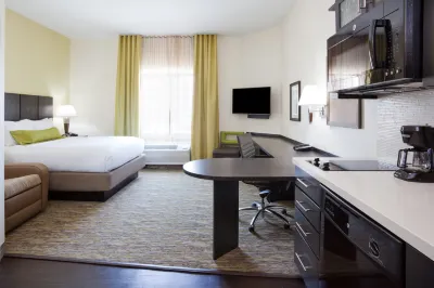 Candlewood Suites Dickinson by IHG Hotel in zona West River Community Center