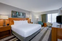 Crowne Plaza Dulles Airport Hotels in Herndon