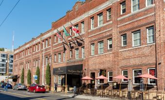 MarQueen Hotel