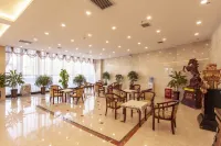 Green Island Hotel