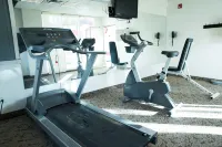 Comfort Inn & Suites - Gym