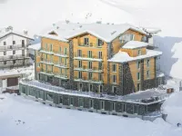 White Angel Hotel Hotels near Breuil - Plan Maison