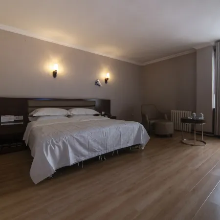 Yudu Hotel