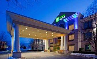 Holiday Inn Express & Suites Hagerstown