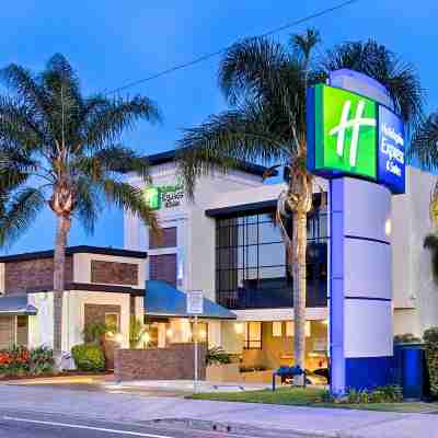Hampton Inn by Hilton Costa Mesa Newport Beach Hotel Exterior