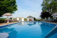 The Village Inn - Motels