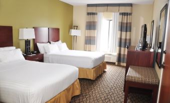 Holiday Inn Express & Suites Lancaster