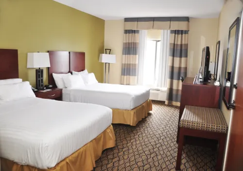 Holiday Inn Express & Suites Lancaster by IHG
