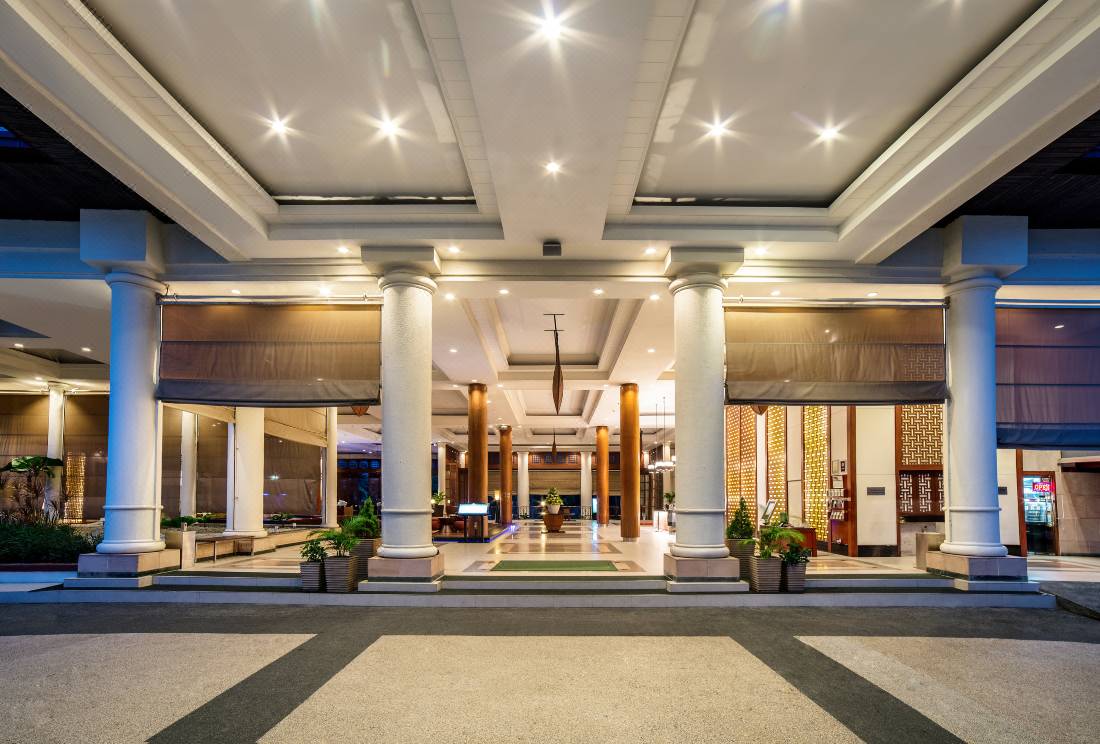 Holiday Inn Kuala Lumpur Glenmarie Shah Alam Updated 2022 Room Price Reviews Deals Trip Com