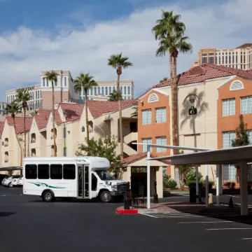 Holiday Inn Club Vacations AT DESERT CLUB RESORT by IHG Отели рядом с достопримечательностью «Променад Линк»