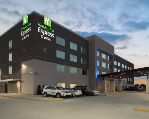Holiday Inn Express & Suites KINGDOM CITY by IHG Hotels in Callaway County