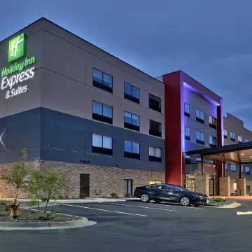 Holiday Inn Express & Suites DENVER NORTHWEST - BROOMFIELD by IHG
