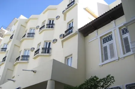 Hotel Paseo Habana