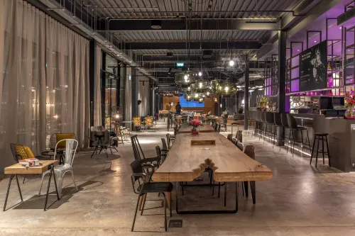 Moxy London Heathrow Airport Hotels in Hounslow