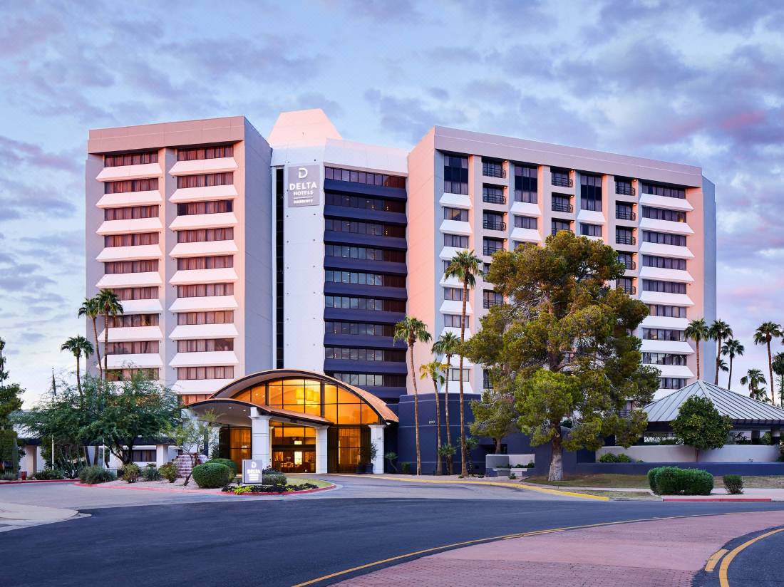 Delta Hotels by Marriott Phoenix Mesa - Valoraciones de hotel de 3  estrellas en Mesa