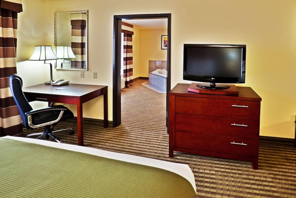 Holiday Inn Express Hotel & Suites Perry, an Ihg Hotel