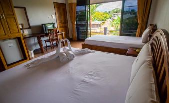 BaanRimNam Resort Trat