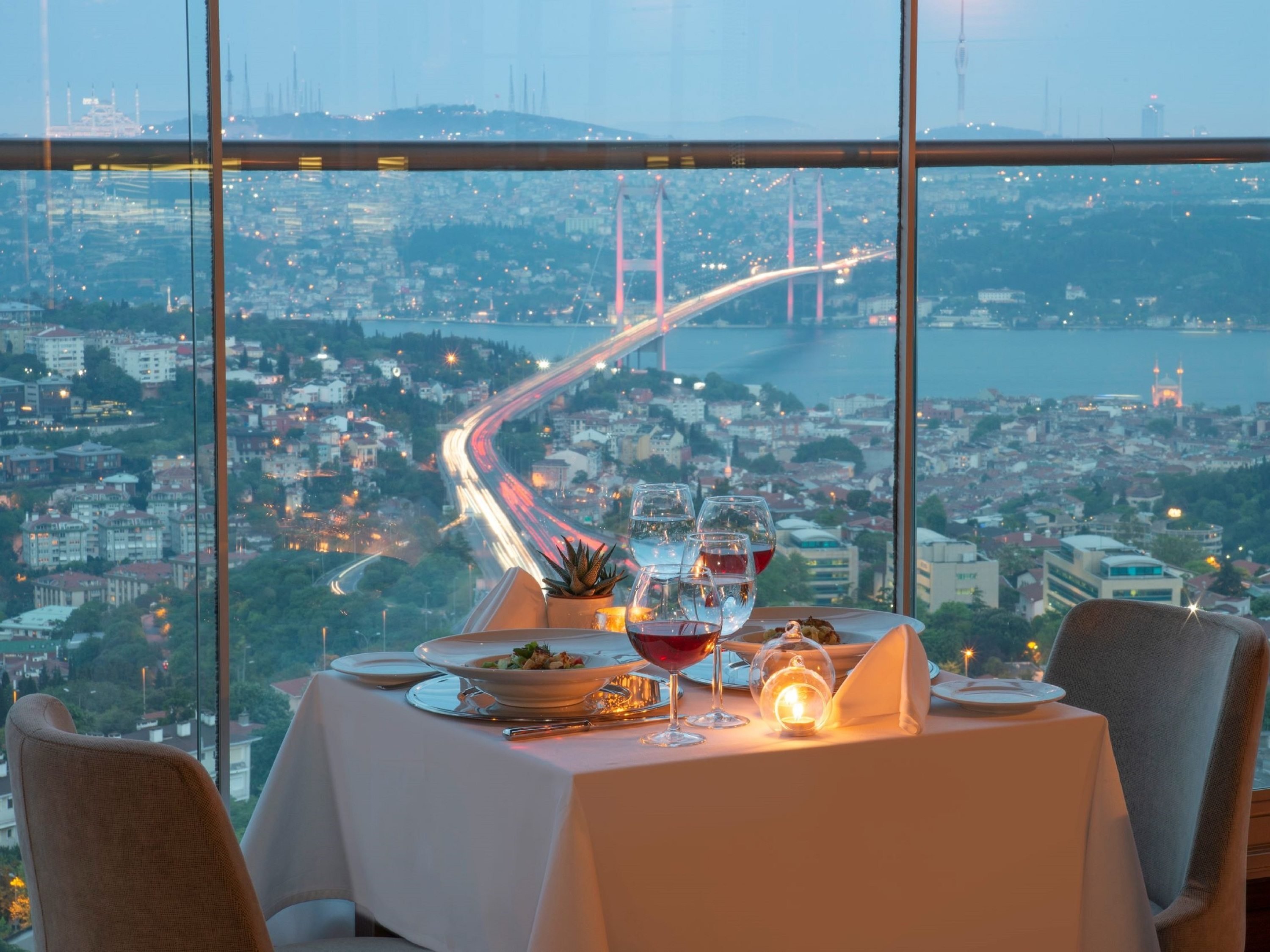 Mövenpick Hotel Istanbul Bosphorus