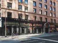 The State Hotel Hotels near Gum Wall