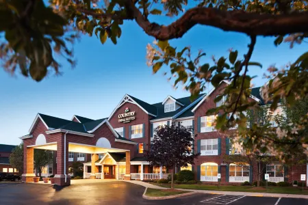 Country Inn & Suites by Radisson, Milwaukee West (Brookfield), WI