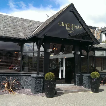 The Craighaar Hotel Отели рядом с достопримечательностью «Замок Слэйнс»