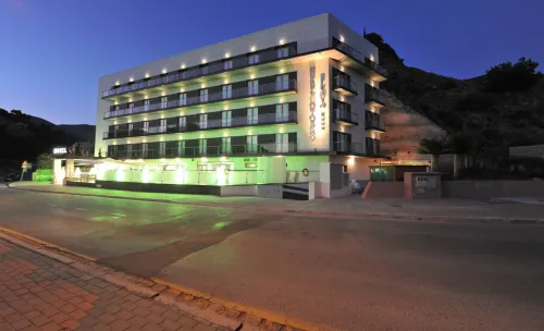 Playa Cotobro Hotels in La Herradura