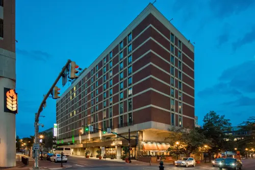 Holiday Inn Lancaster Hotels in Lancaster