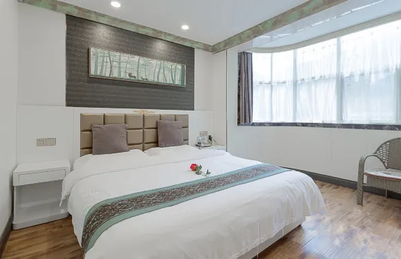 柞水新世紀大酒店