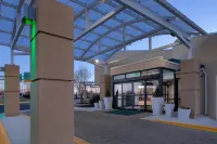 Holiday Inn Washington-College Pk I-95 Hotels near Paint Branch Trail